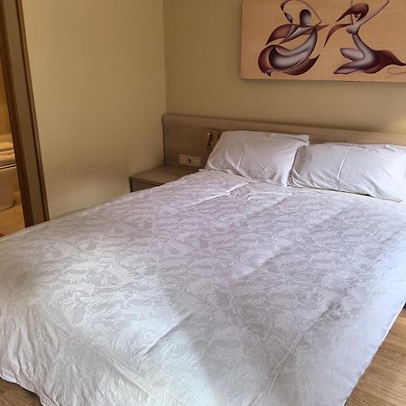 Hostal San Isidro Autol Kültér fotó