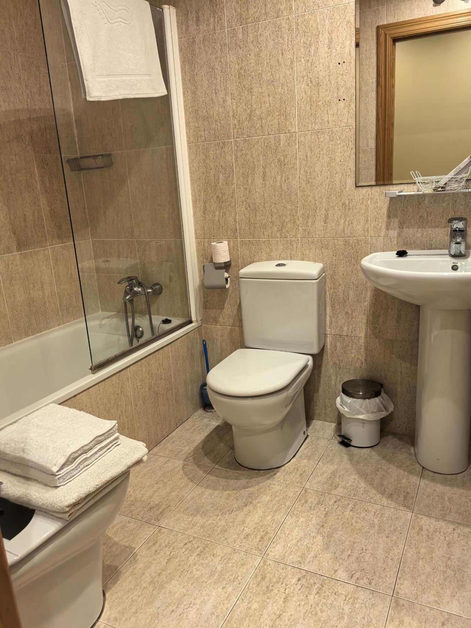 Hostal San Isidro Autol Kültér fotó